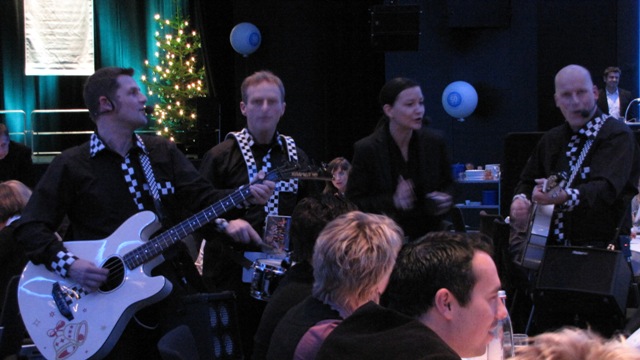 MODERN WALKING  mit Sngerin Katja Liebing